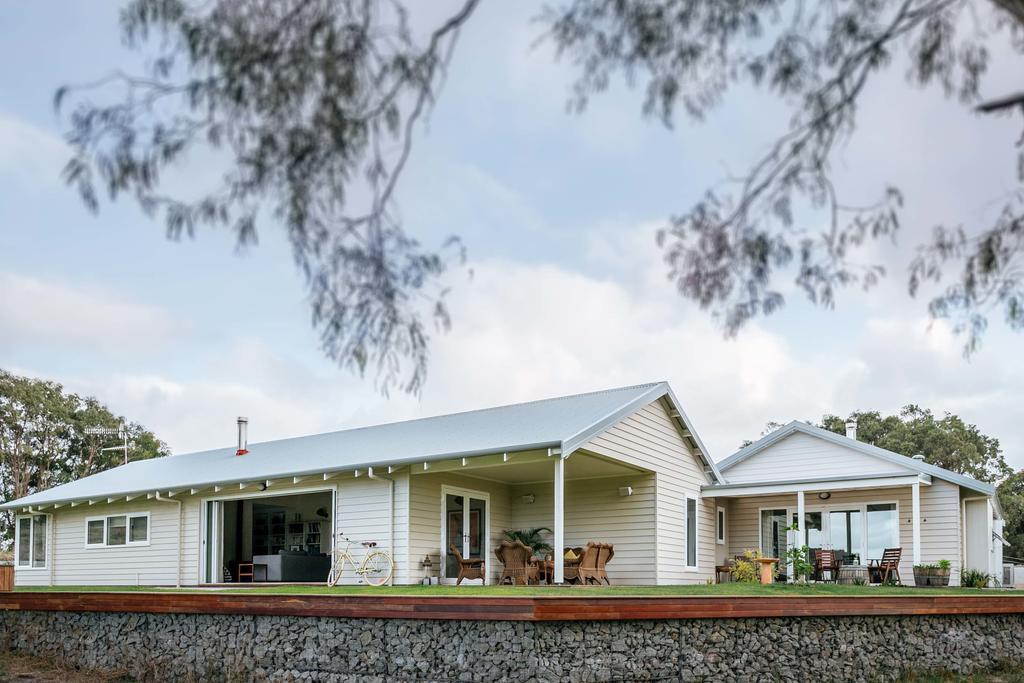 Stablebase Guest House Albany Bagian luar foto